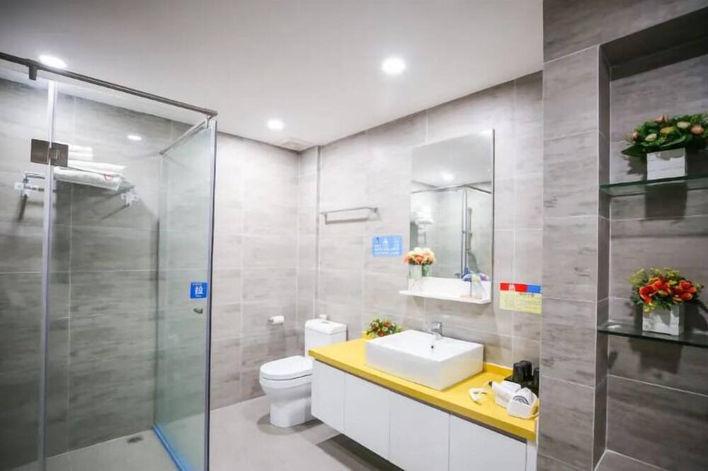 Photo of Bathroom in Huadu