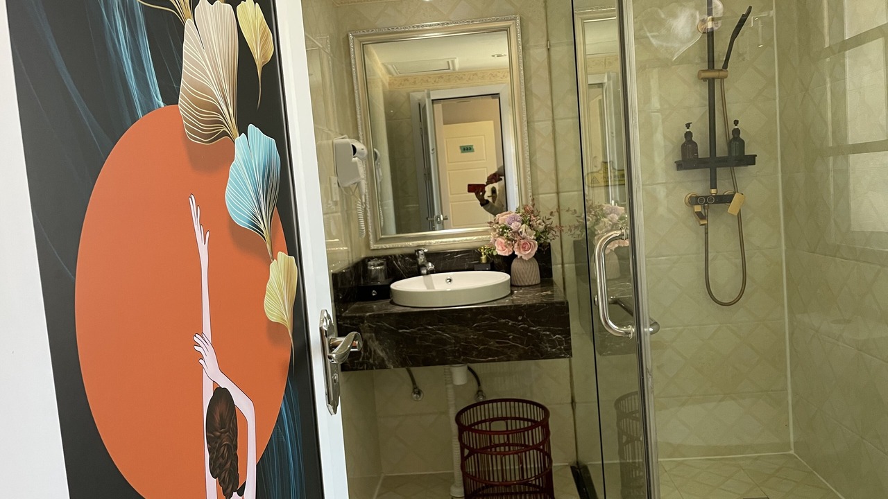 Photo of Bathroom in Xingzi County