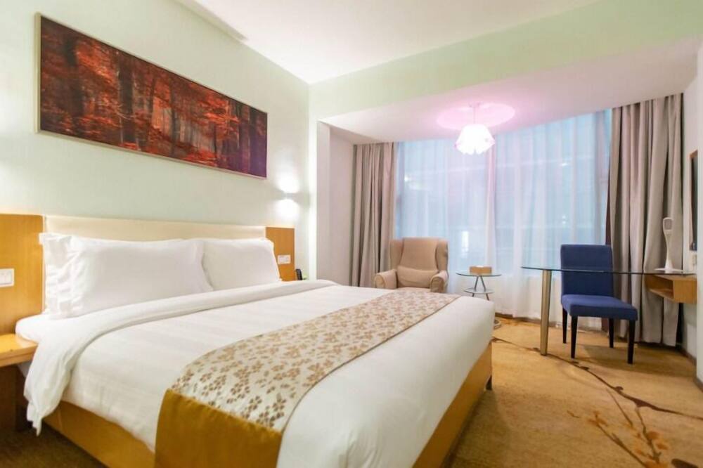 Photo of Bedroom in Huaqiang North
