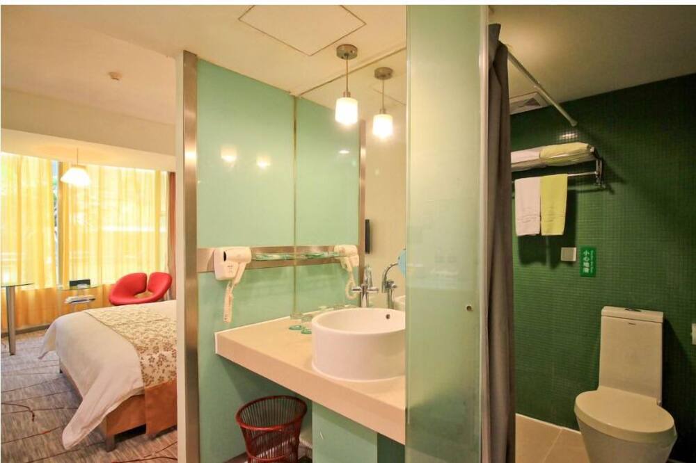 Photo of Bathroom in Huaqiang North