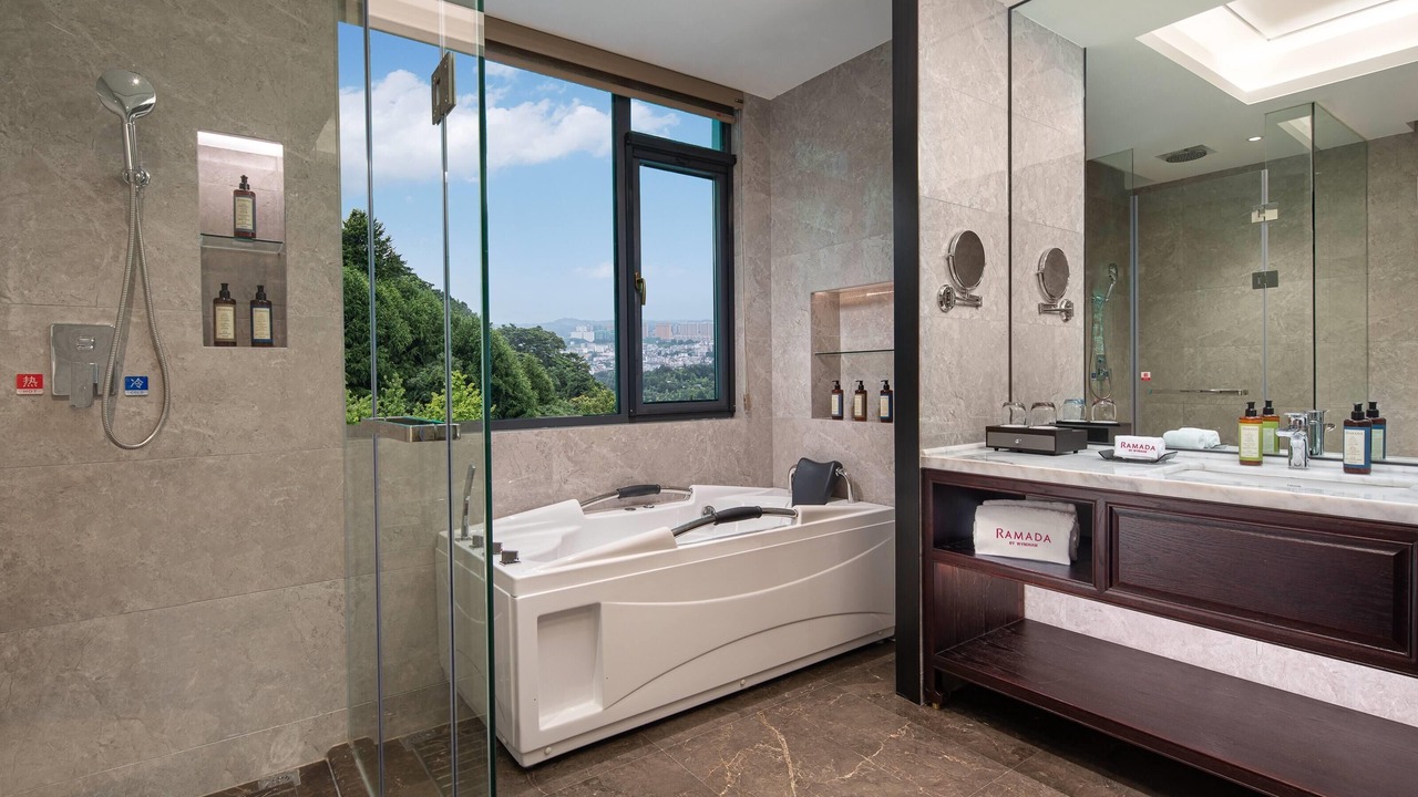 Photo of Bathroom in Xian'an District