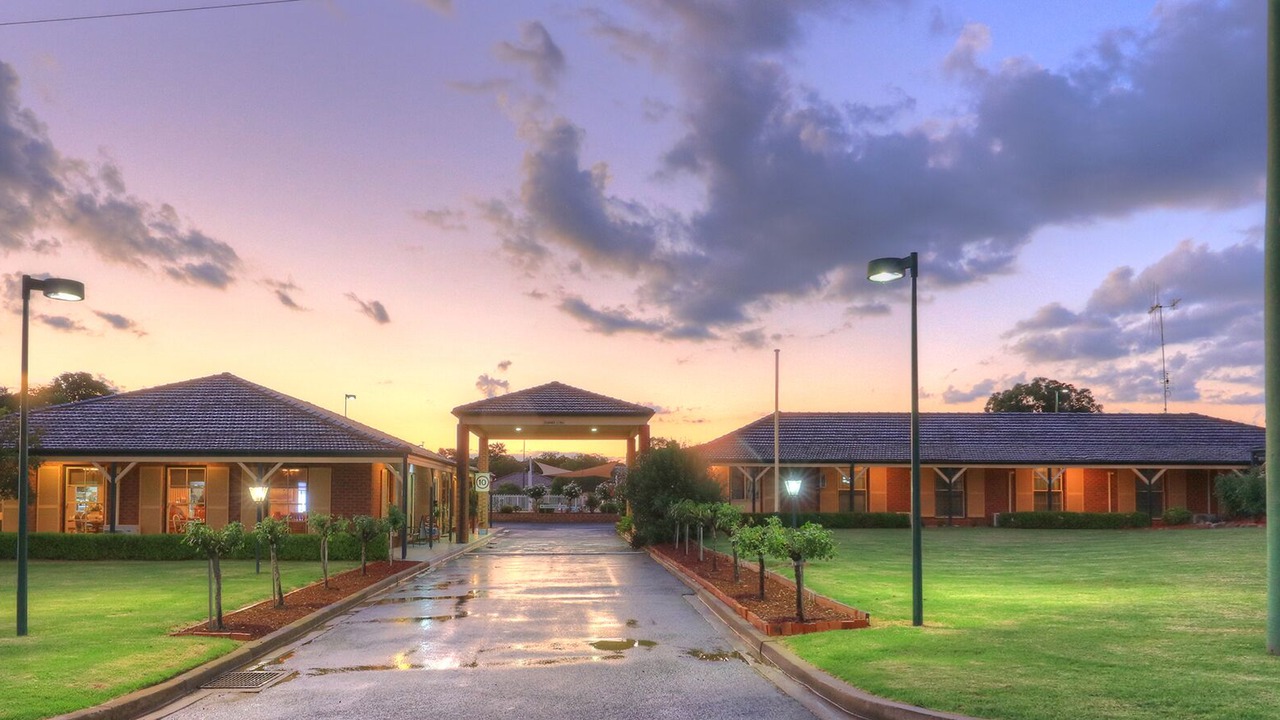 Photo of Buildings in Parkes