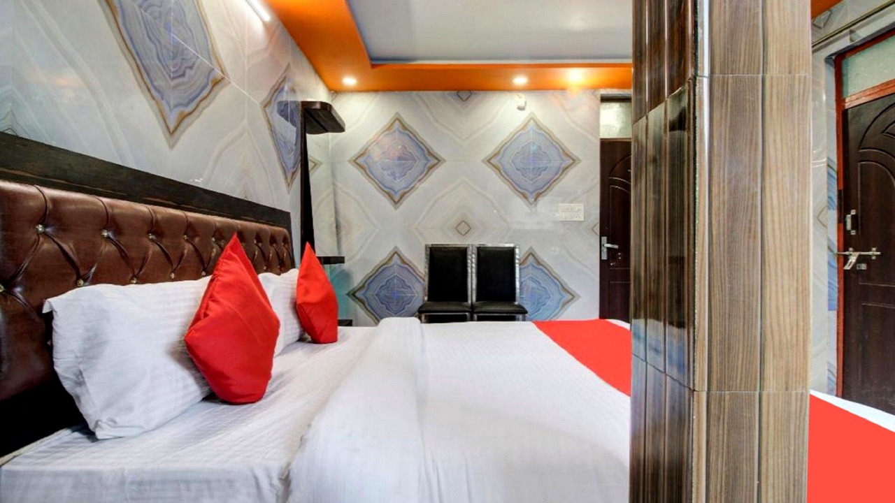 Photo of Bedroom in Charbagh