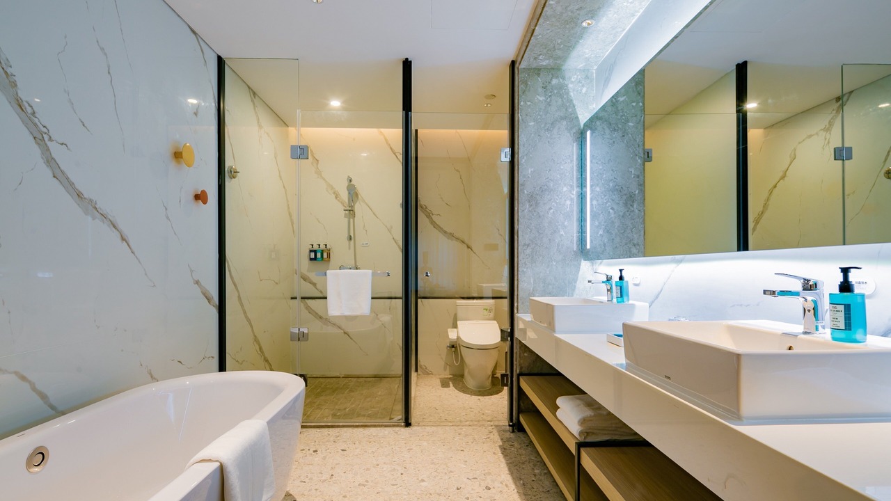 Photo of Bathroom in Yanta Qu