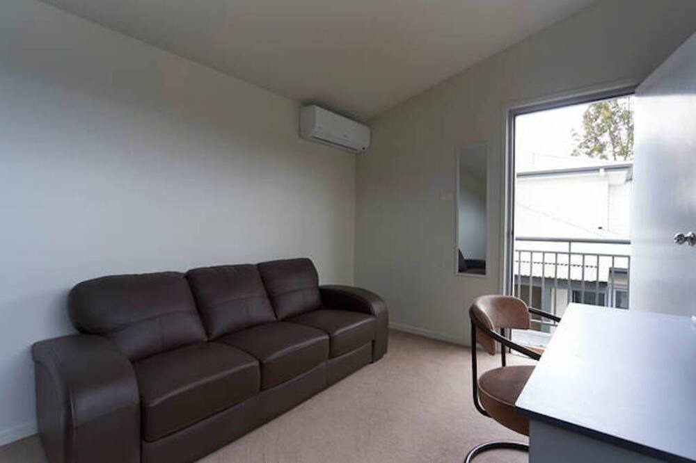 Photo of Livingroom in Cranebrook
