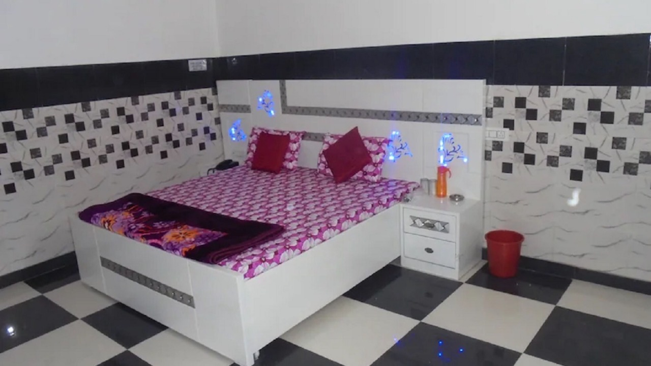 Photo of Bedroom in Meerut