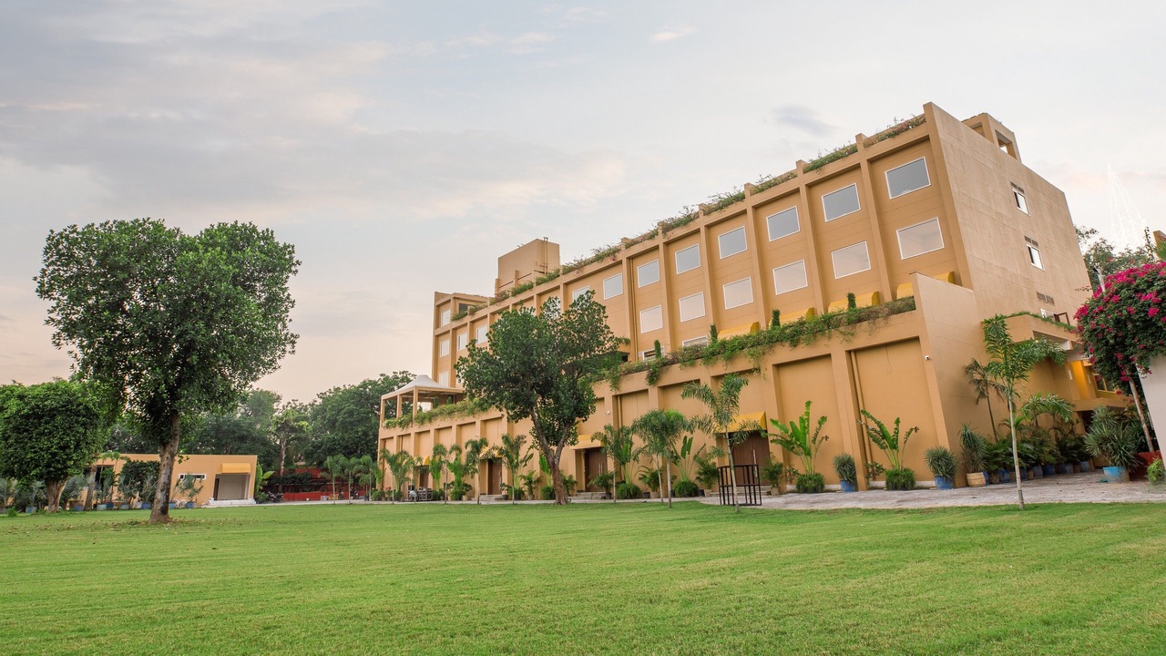 Photo of Outdoor in Mathura