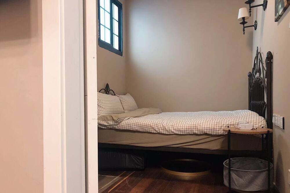 Photo of Bedroom in Huaihai Road Commercial Area