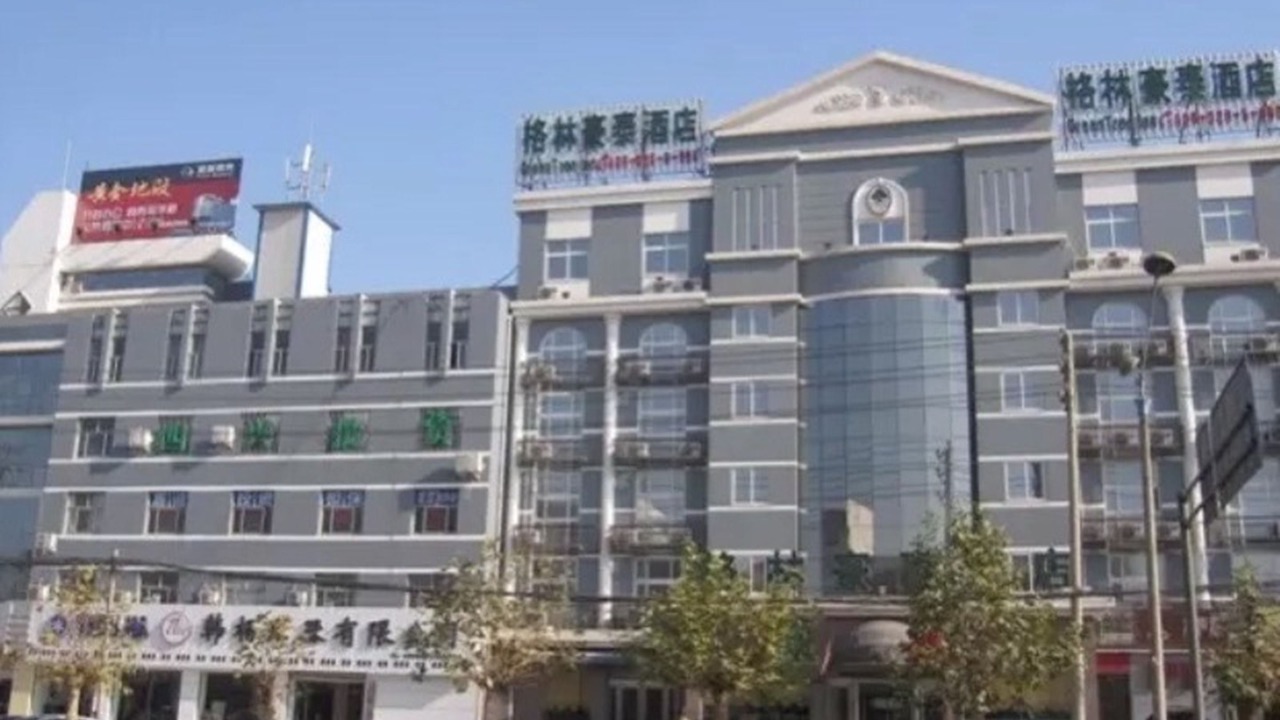 Photo of Buildings in Hualong District