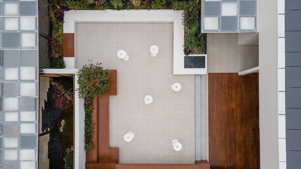 Photo of Patio Balcony in Xuan Wu