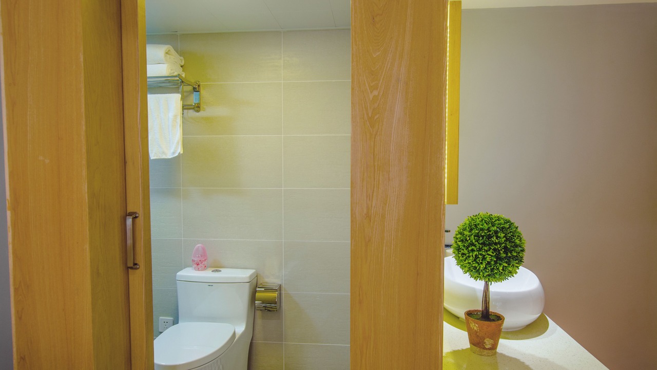 Photo of Bathroom in Xihu
