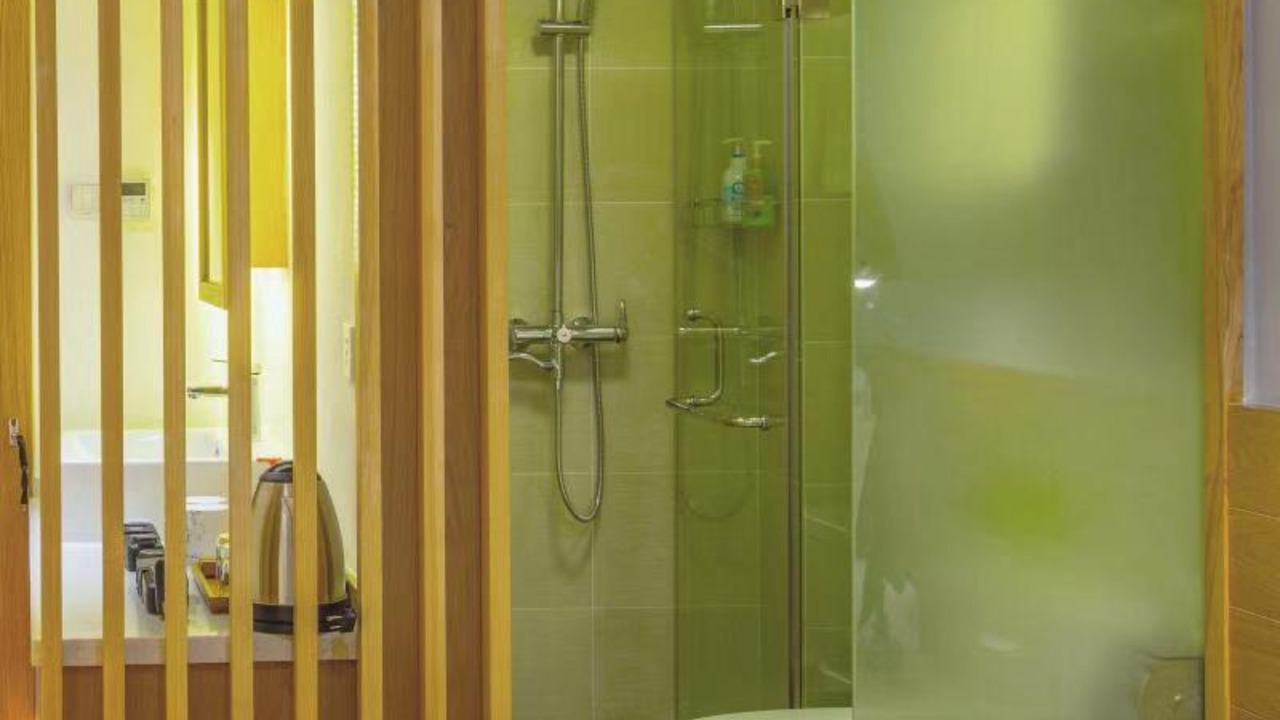 Photo of Bathroom in Xihu