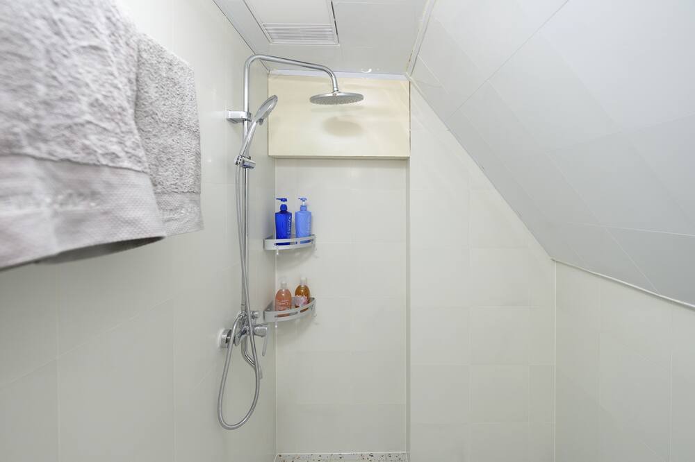 Photo of Bathroom in Jing'an