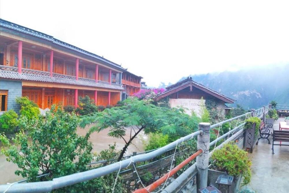 Photo of Outdoor in Hutiaoxia
