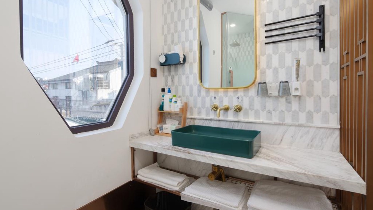 Photo of Bathroom in Suzhou Old Town