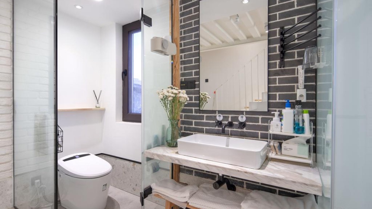Photo of Bathroom in Suzhou Old Town