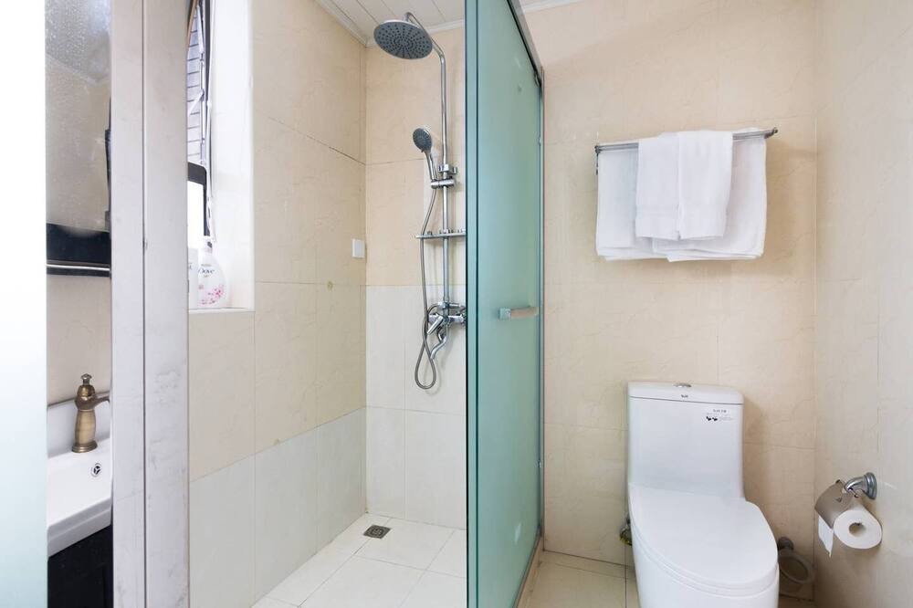 Photo of Bathroom in Huangpu