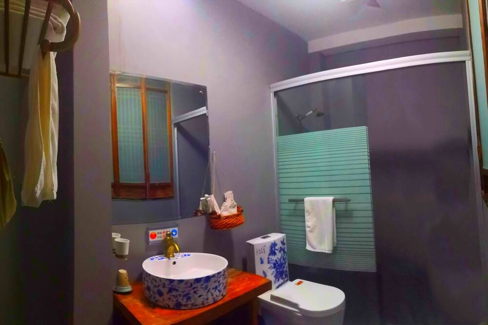 Photo of Bathroom in Tunxi