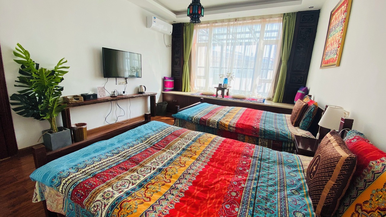 Photo of Bedroom in Shangri-La