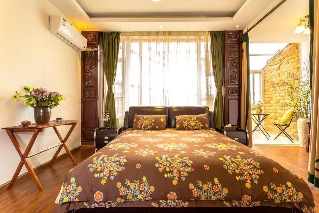 Photo of Bedroom in Shangri-La