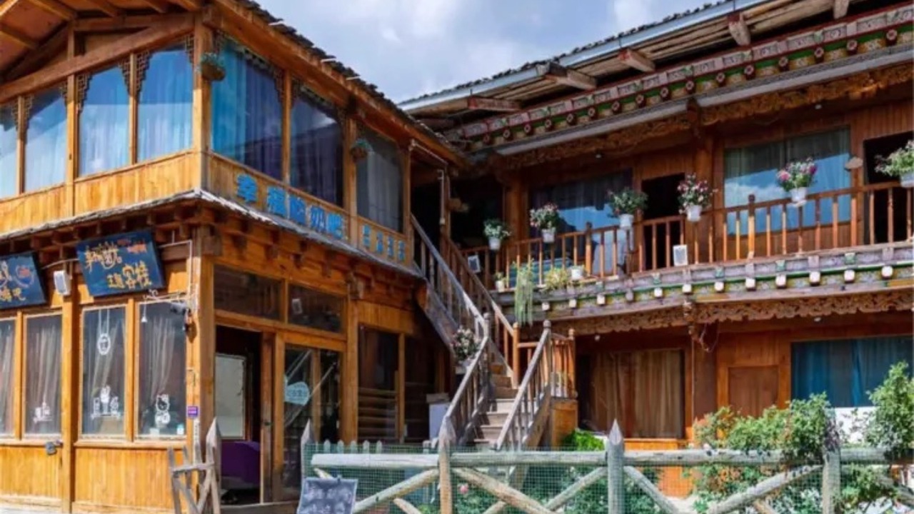 Photo of Buildings in Shangri-La
