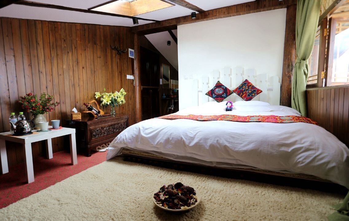 Photo of Bedroom in Shangri-La