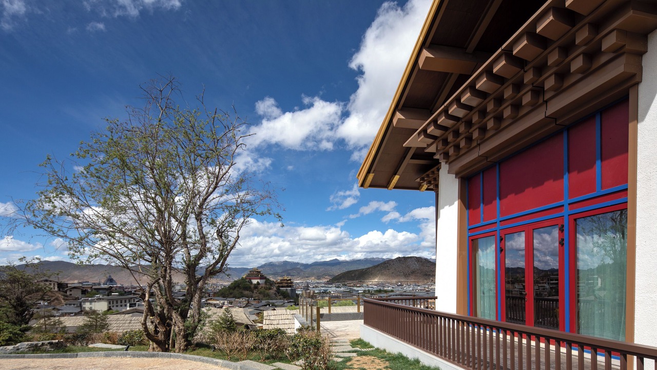 Photo of Bedroom in Shangri-La