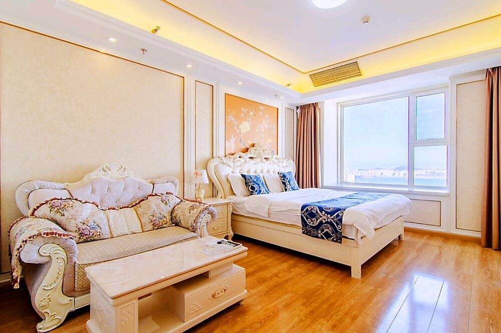 Photo of Bedroom in Dalian City Center