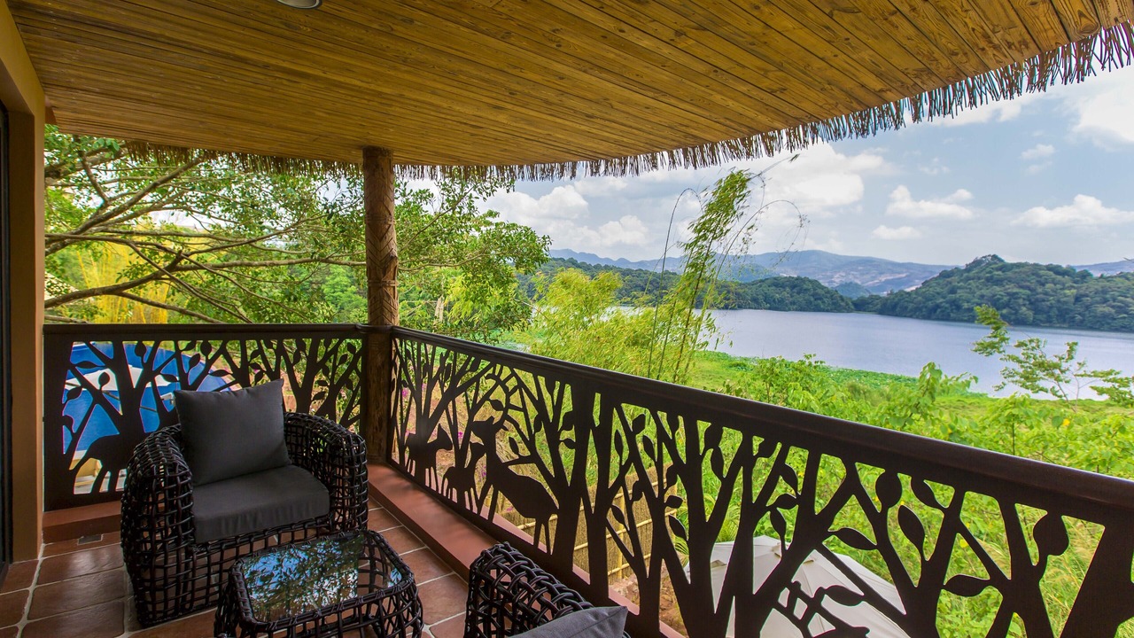 Photo of Patio Balcony in Ximeng Va Autonomous County