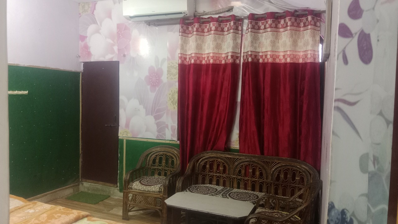 Photo of Bedroom in Taj Ganj