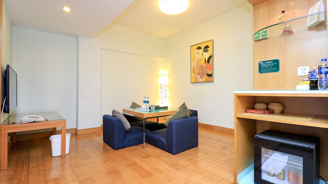 Photo of Bedroom in Huaqiang North