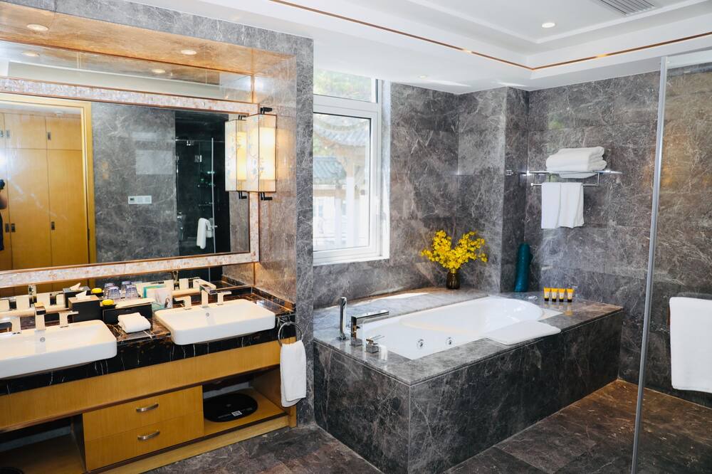 Photo of Bathroom in Tangkou Town