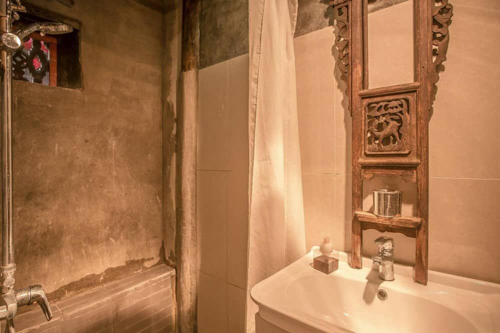 Photo of Bathroom in Guilin City Centre