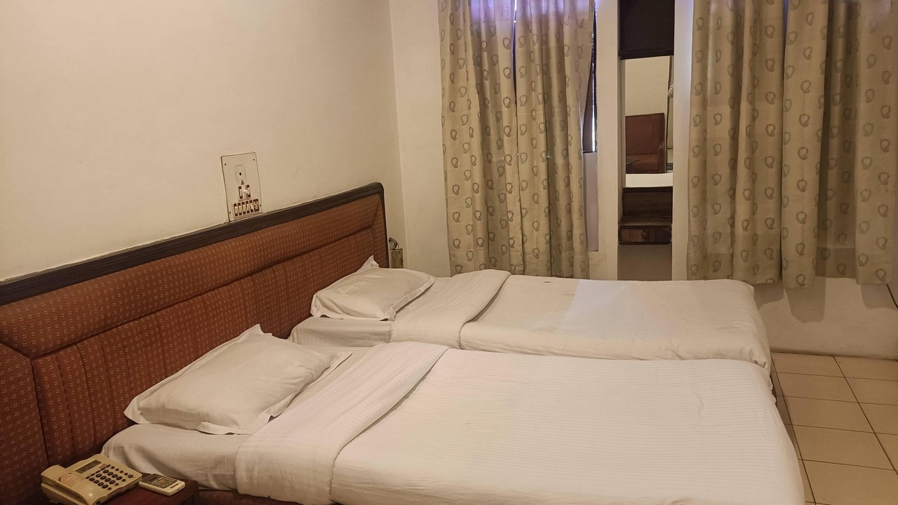 Photo of Bedroom in Charbagh
