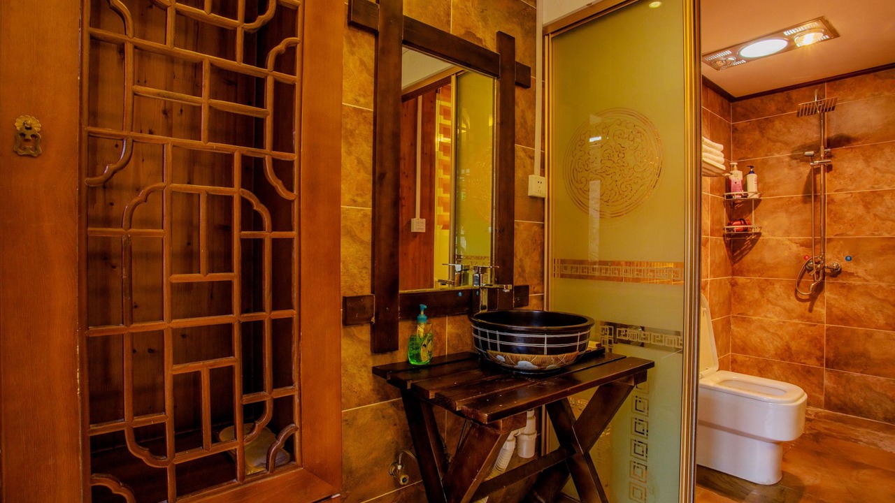 Photo of Bathroom in Dayan Old Town