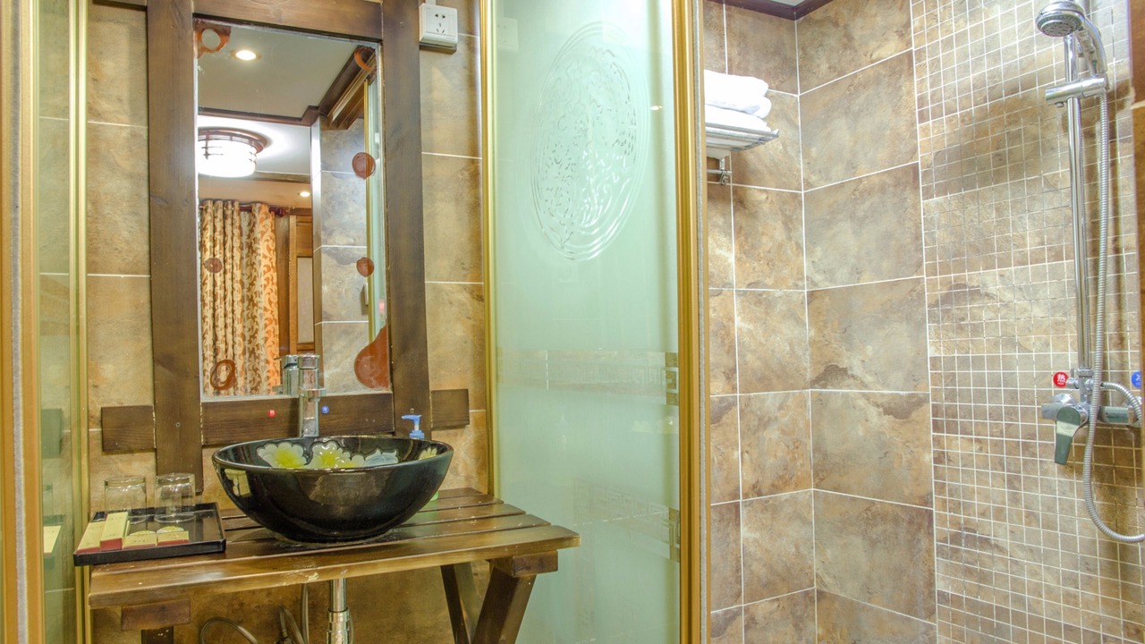 Photo of Bathroom in Dayan Old Town