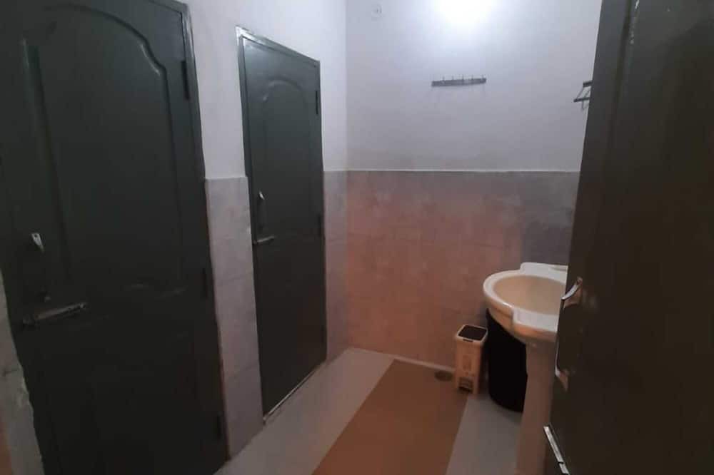 Photo of Bathroom in Palia Kalan