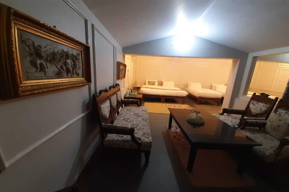 Photo of Bedroom in Palia Kalan