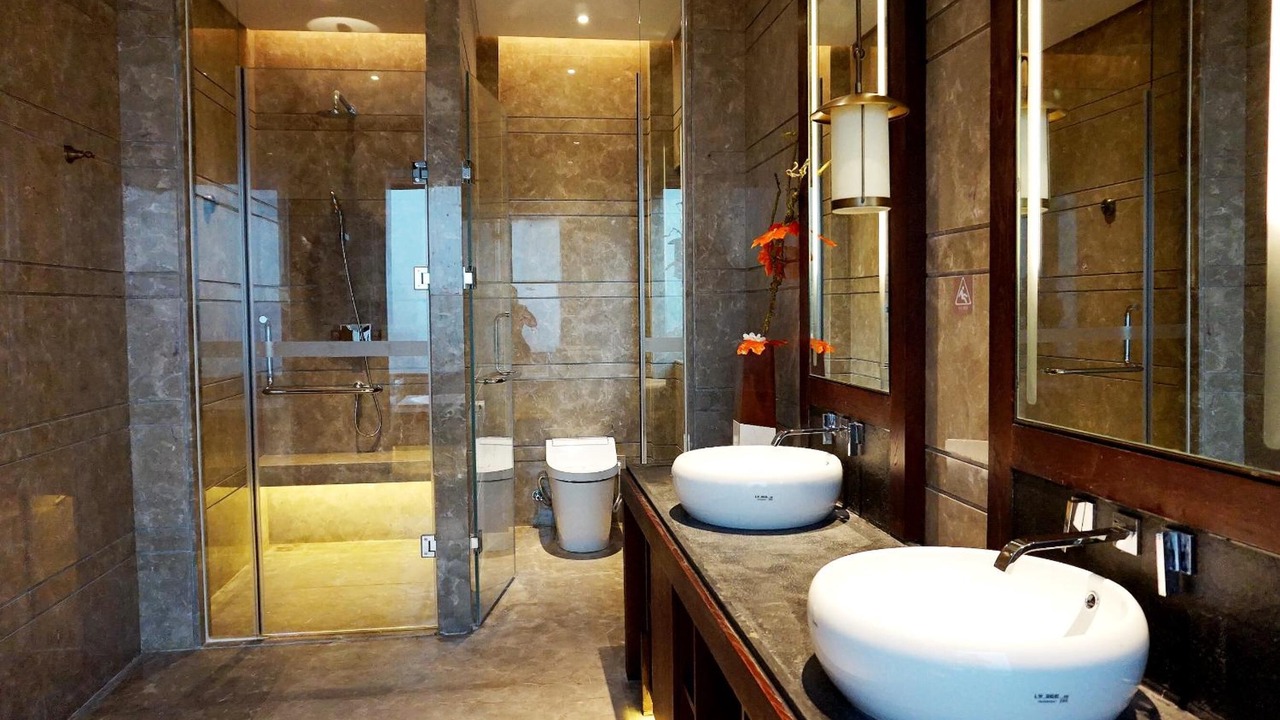 Photo of Bathroom in Bama County
