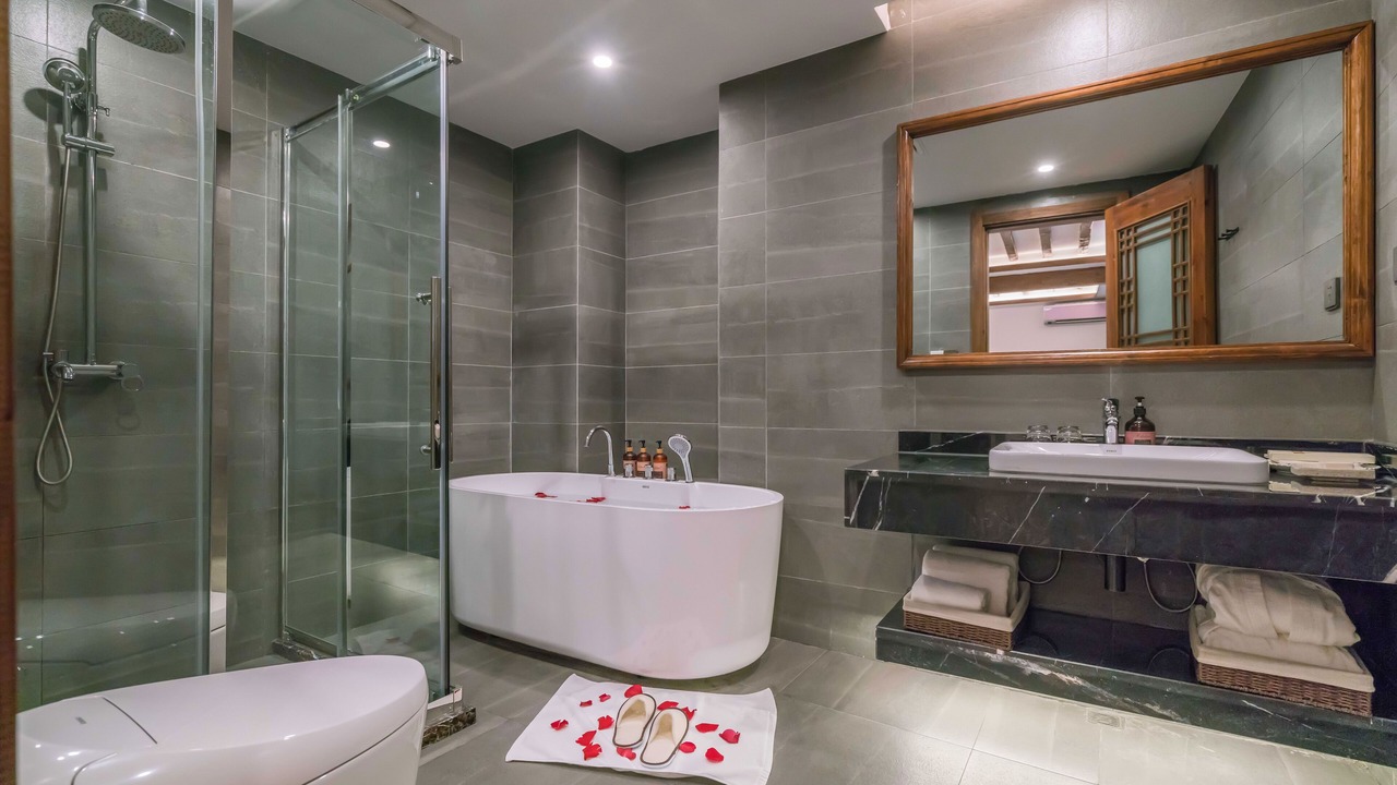 Photo of Bathroom in Dayan Old Town