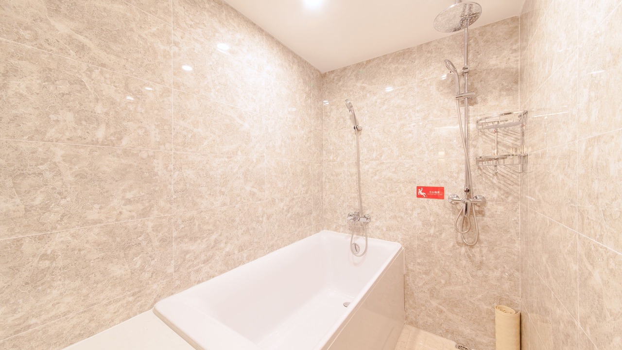 Photo of Bathroom in Hailing District
