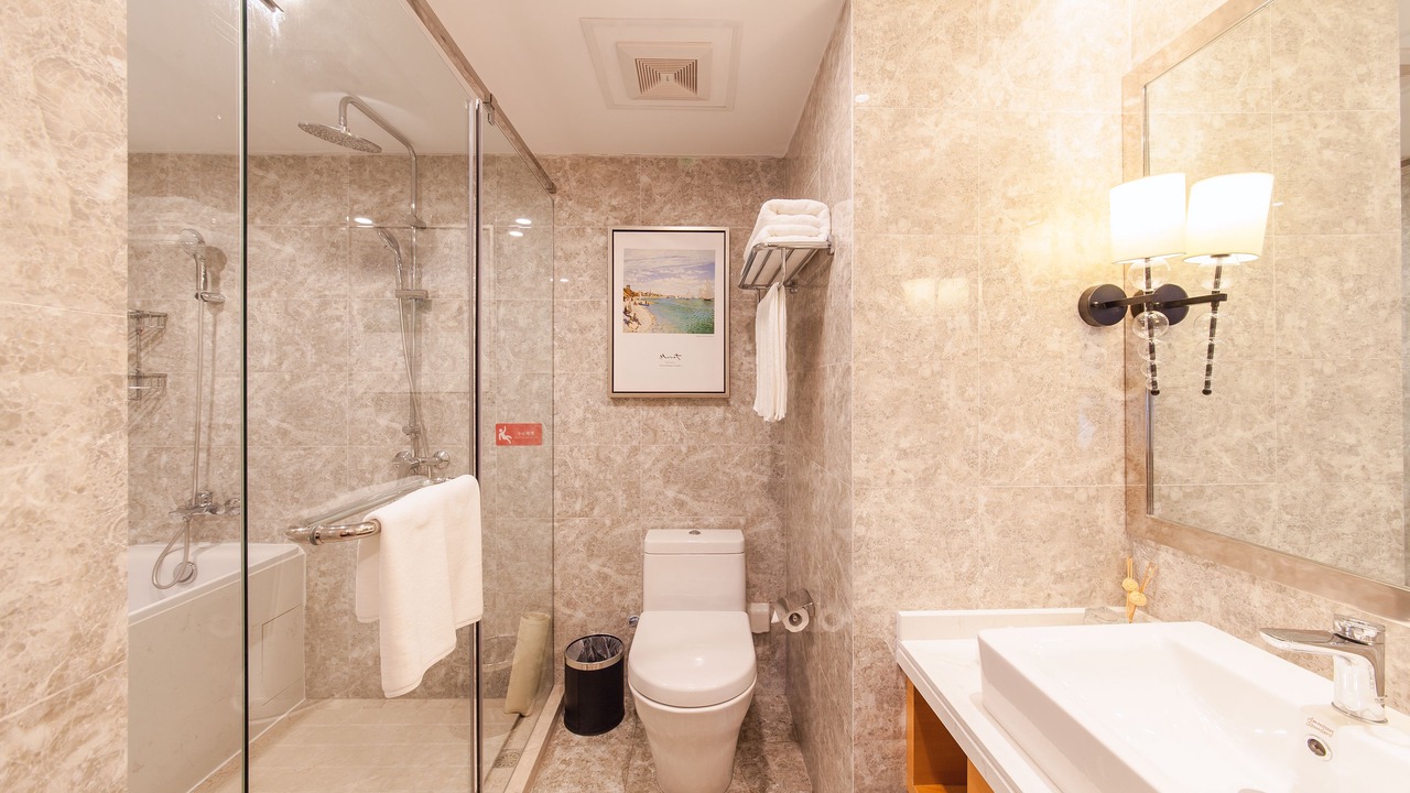 Photo of Bathroom in Hailing District