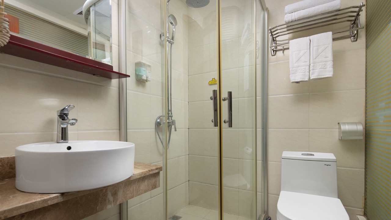 Photo of Bathroom in Yue Lu