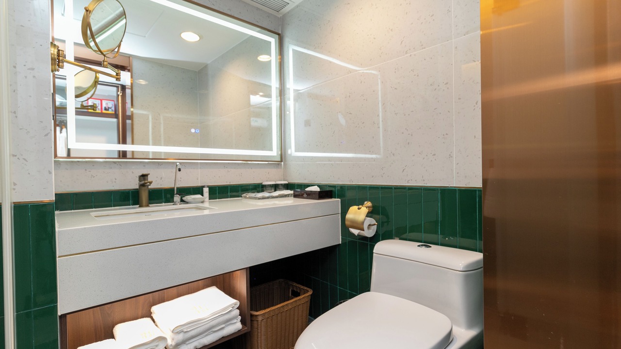 Photo of Bathroom in Liwan