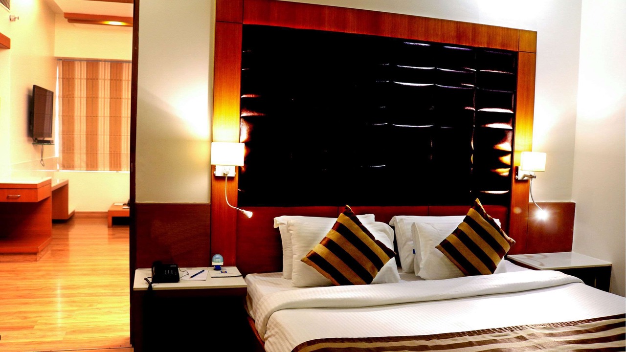 Photo of Bedroom in Hazratganj
