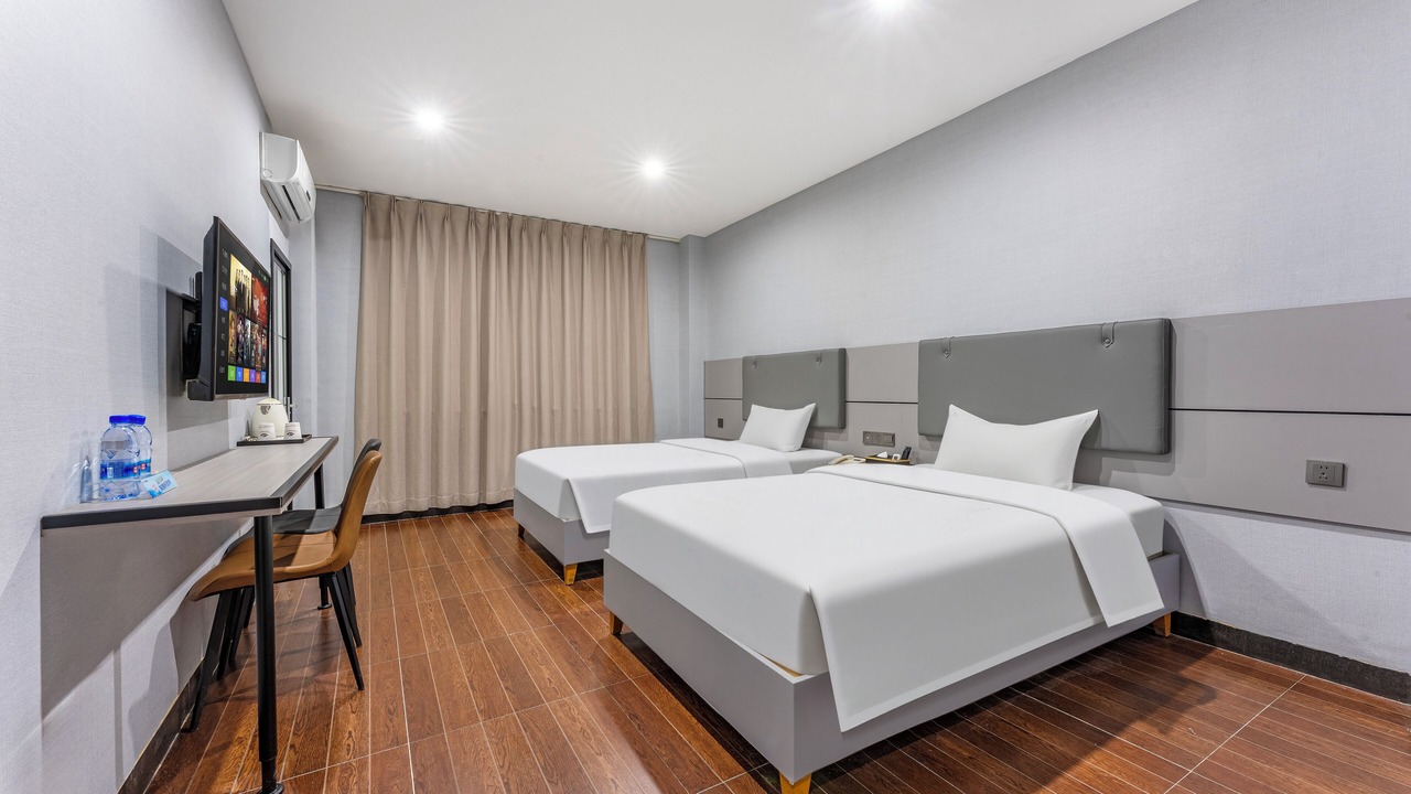 Photo of Bedroom in Central Business District