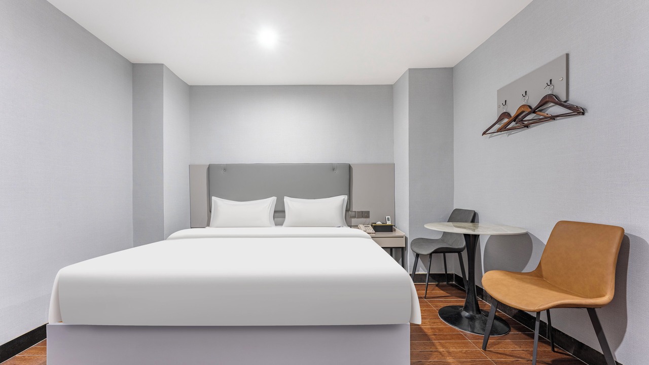 Photo of Bedroom in Central Business District