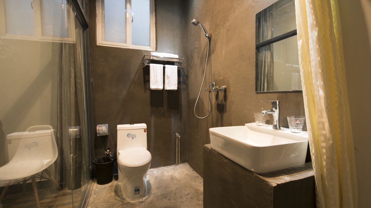 Photo of Bathroom in Shilin Yi Autonomous County