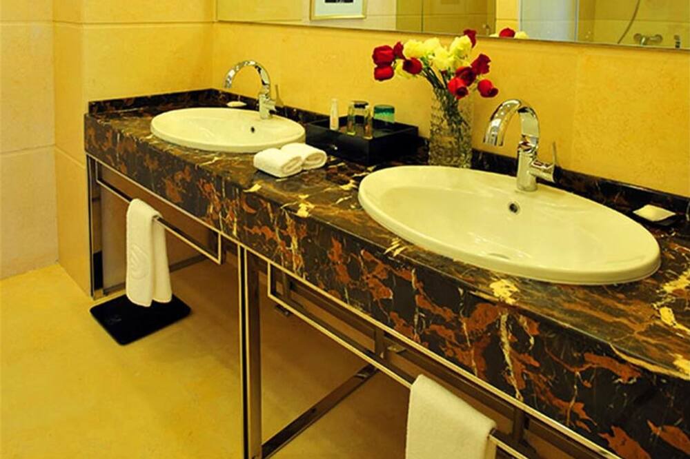 Photo of Bathroom in He Ping