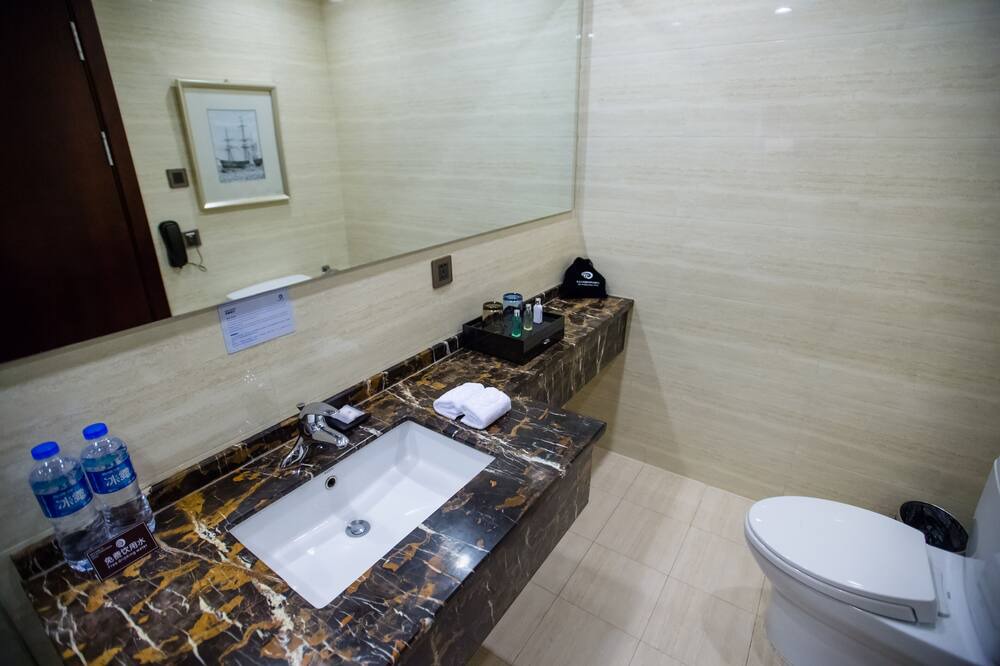 Photo of Bathroom in He Ping